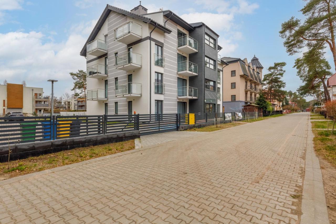 Apartment With Parking 500 M From The Sea By Noclegi Renters Międzywodzie Extérieur photo
