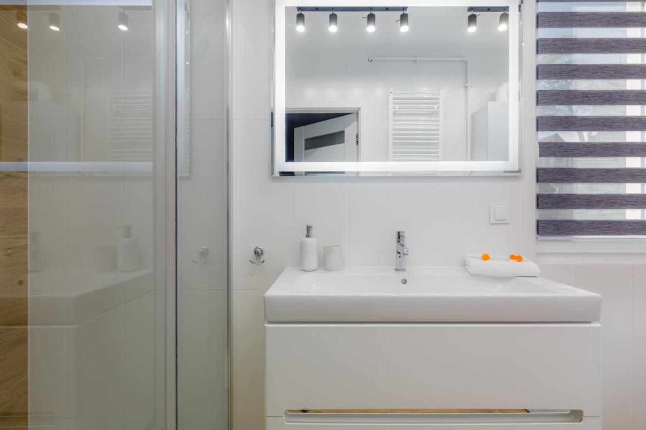 Apartment With Parking 500 M From The Sea By Noclegi Renters Międzywodzie Extérieur photo